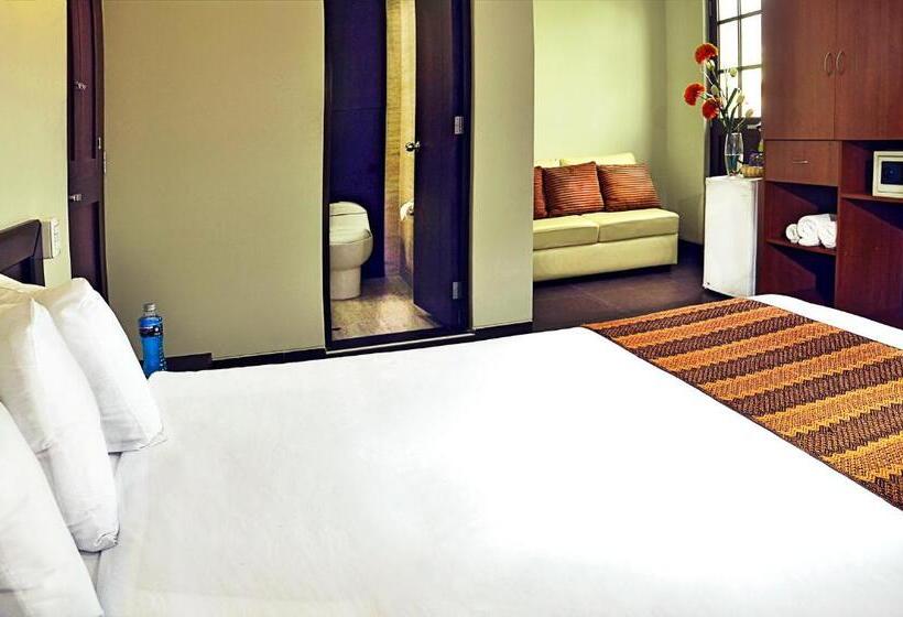 Fotos del hotel Es Riviera Mansion:  12