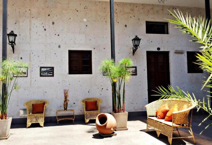 Fotos del hotel Es Riviera Mansion:  16