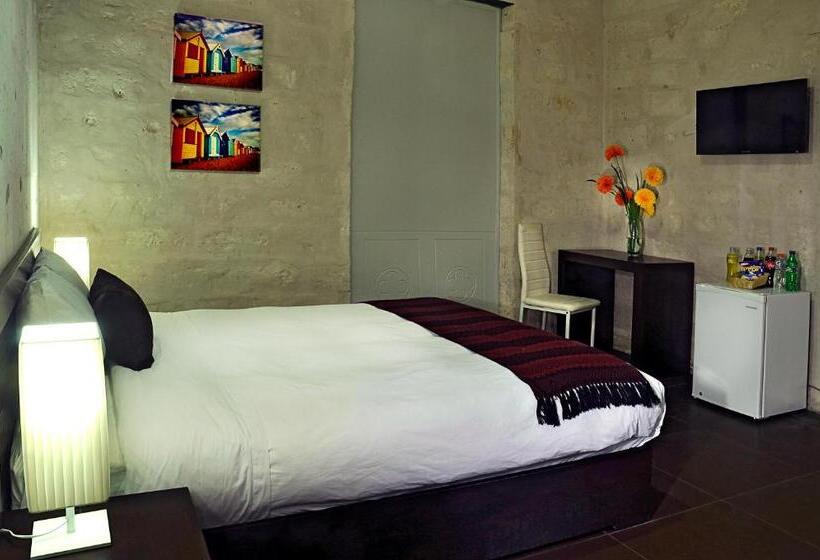 Fotos del hotel Es Riviera Mansion:  8