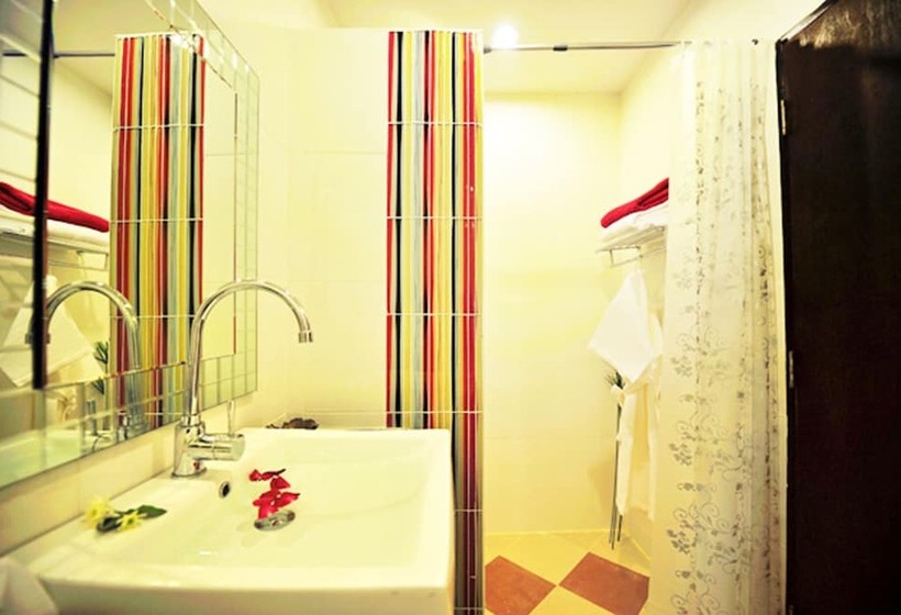 Fotos del hotel Villa Tona Phuket:  7