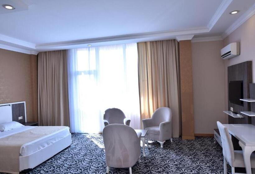 Fotos del hotel Grand Georgian Palace:  16