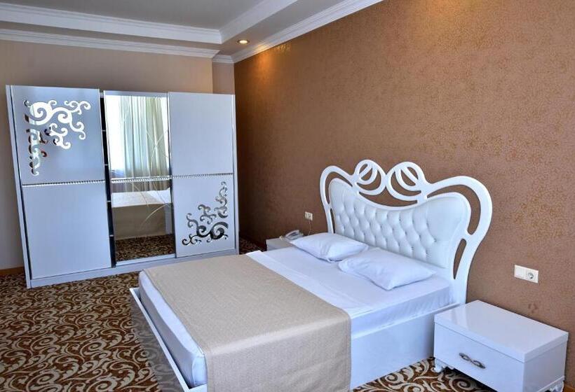 Fotos del hotel Grand Georgian Palace:  18