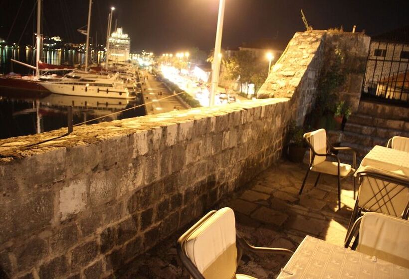 Fotos del hotel Villa Ivana:  13