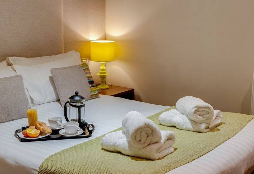 Fotos del hotel Base Serviced Apartments  City Road:  5