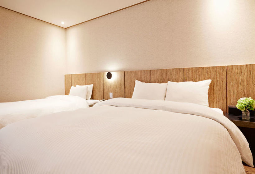 Fotos del hotel E:  3