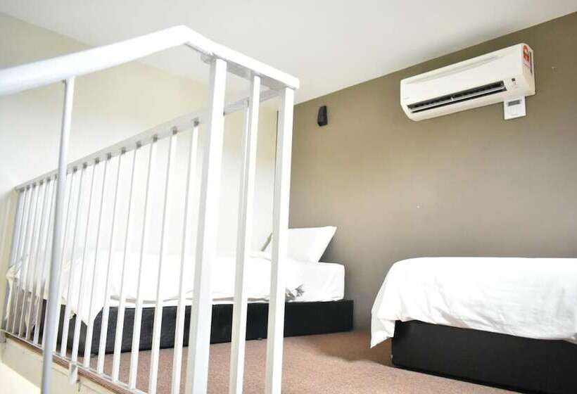 Fotos del hotel Eastville Residence:  7