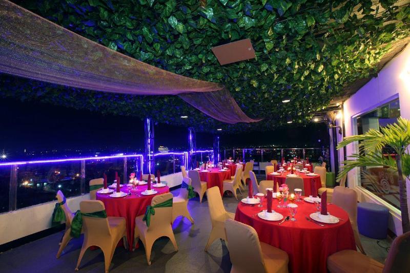 Fotos del hotel Continent Centrepoint Panakkukang:  5