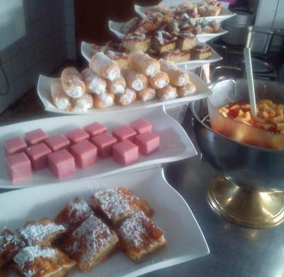 Fotos del hotel Zum Toni:  13