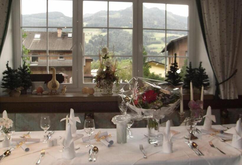 Fotos del hotel Zum Toni:  7