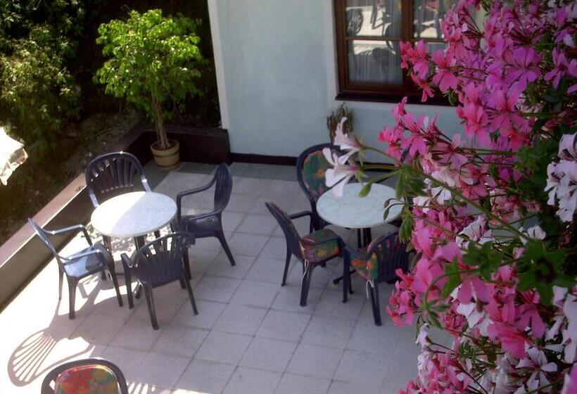 Fotos del hotel Gasthof Zum Kaiserweg:  5