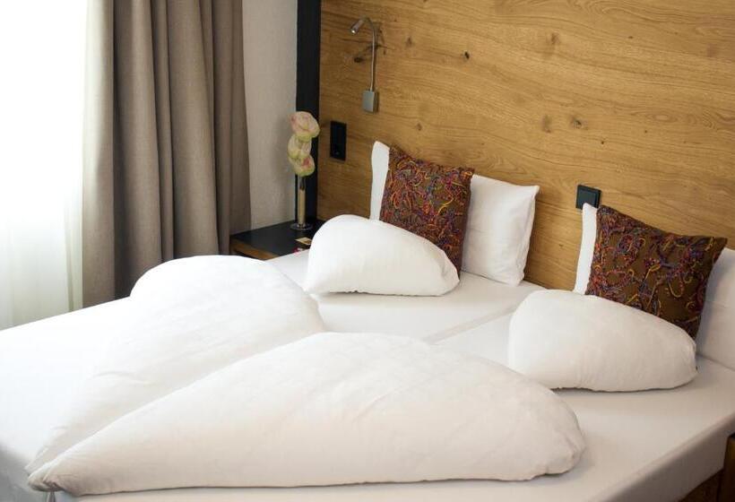 Fotos del hotel Montfort:  17