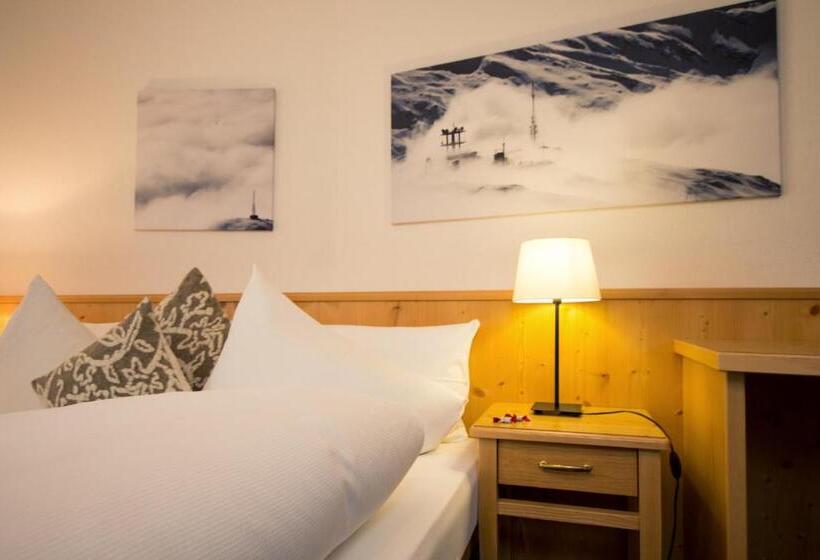 Fotos del hotel Montfort:  11