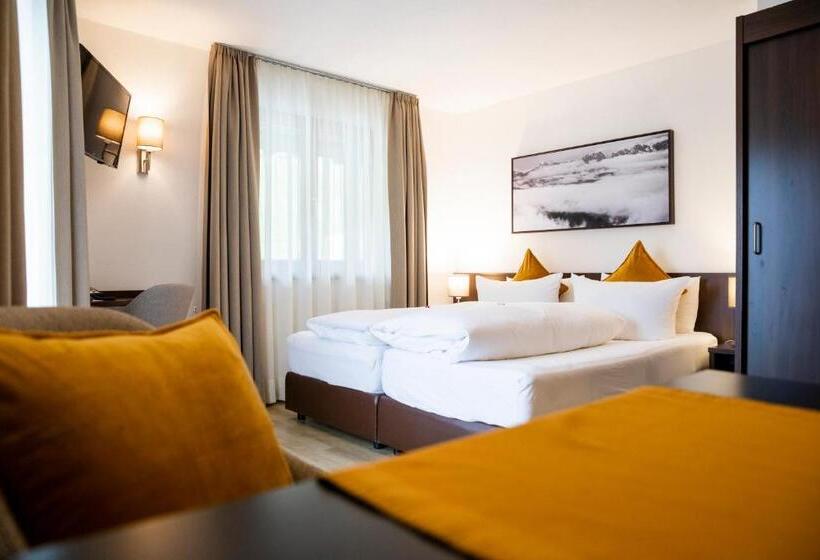 Fotos del hotel Montfort:  10