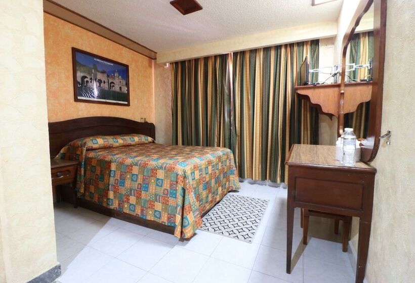 Fotos del hotel Isabel I:  18