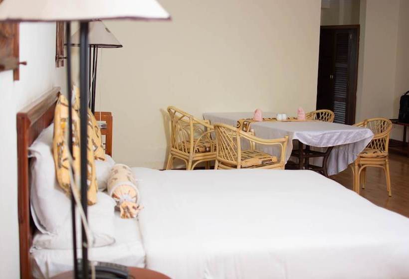 Fotos del hotel The Naura Springs:  18