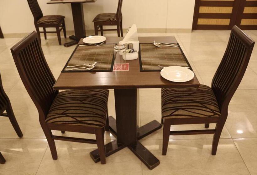 Fotos del hotel Fab Goodwill Gk 1:  12