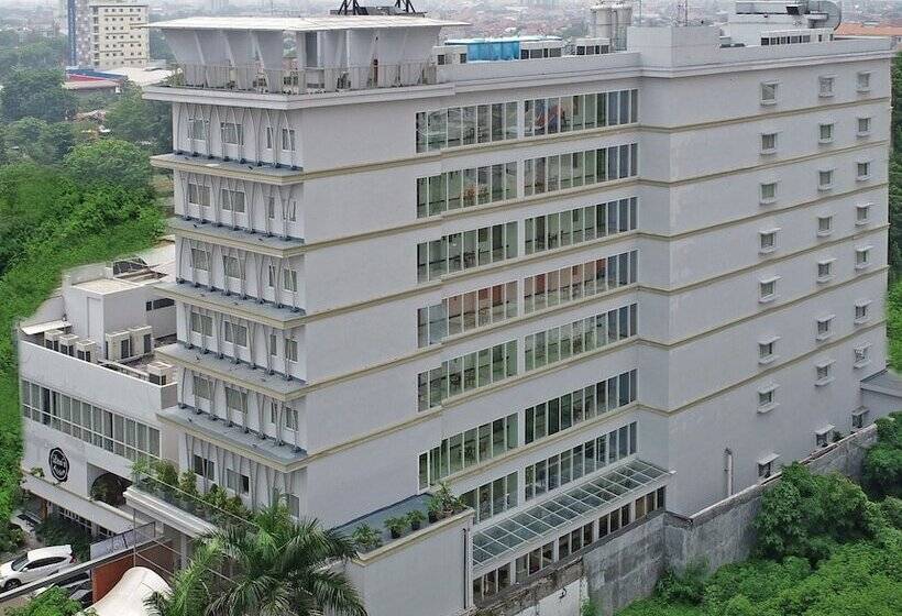 Fotos del hotel La Lisa Hotel Surabaya:  18