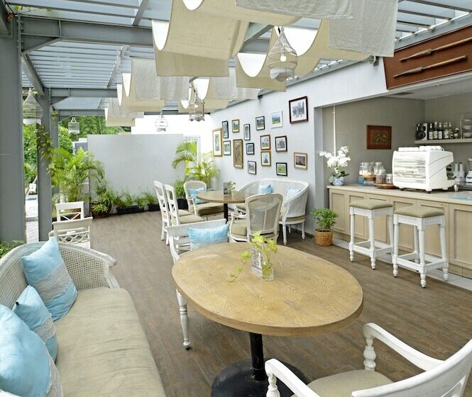 Fotos del hotel La Lisa Hotel Surabaya:  8