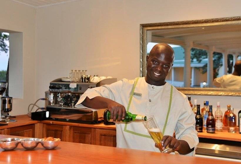 Fotos del hotel Batonka Guest Lodge:  5