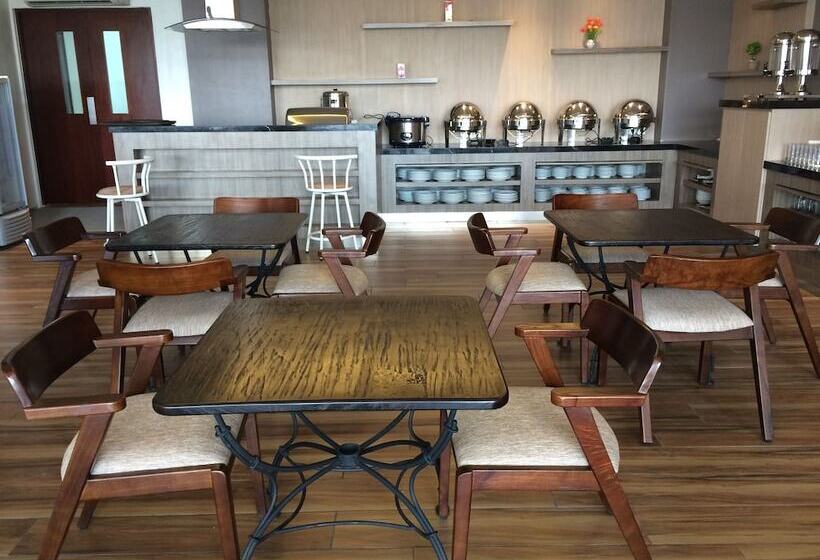 Fotos del hotel 88 Itc Fatmawati Jakarta:  3