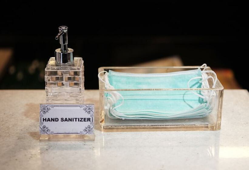 Fotos del hotel Adikara Renon:  11