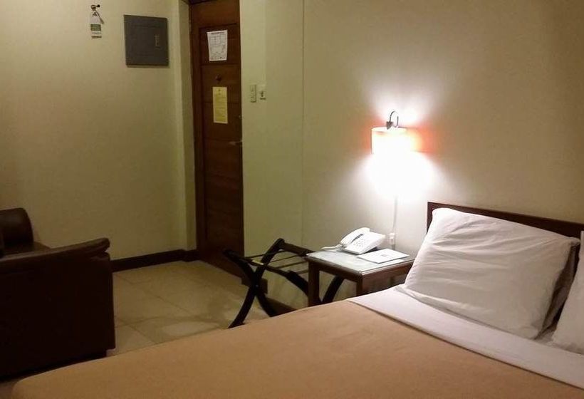 Fotos del hotel Governor Forbes Inn:  2