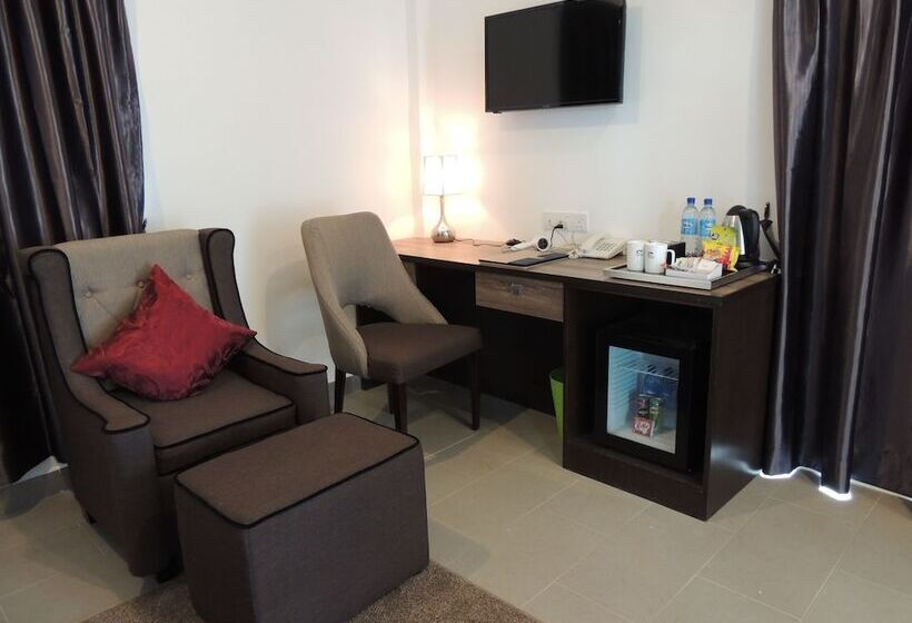 Fotos del hotel Royal Agate Beach Resort:  17