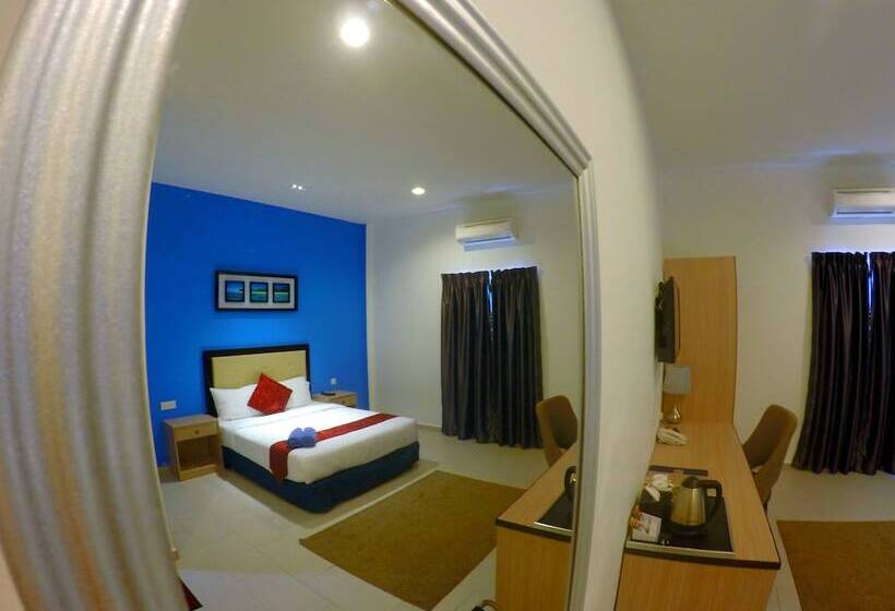 Fotos del hotel Royal Agate Beach Resort:  2