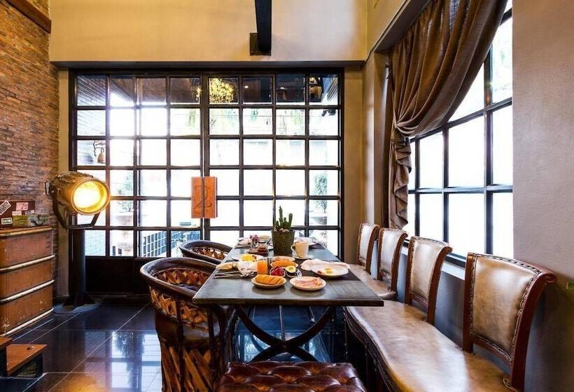 Fotos del hotel The Craft Plus:  2