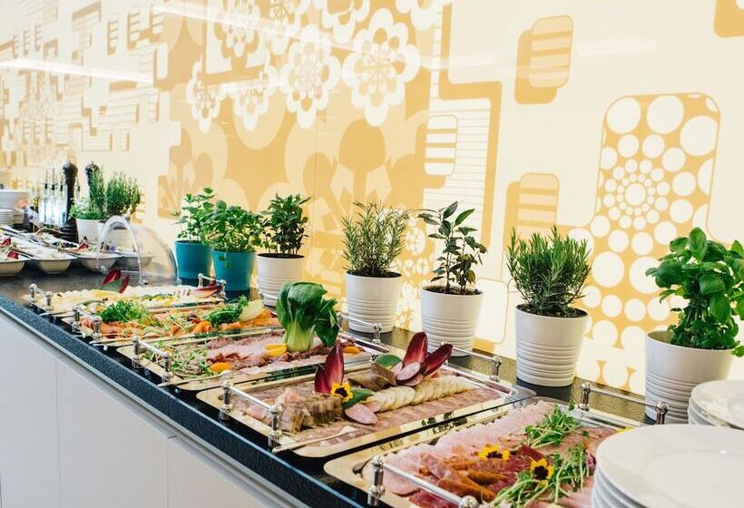 Fotos del hotel Q  Plus Katowice:  25