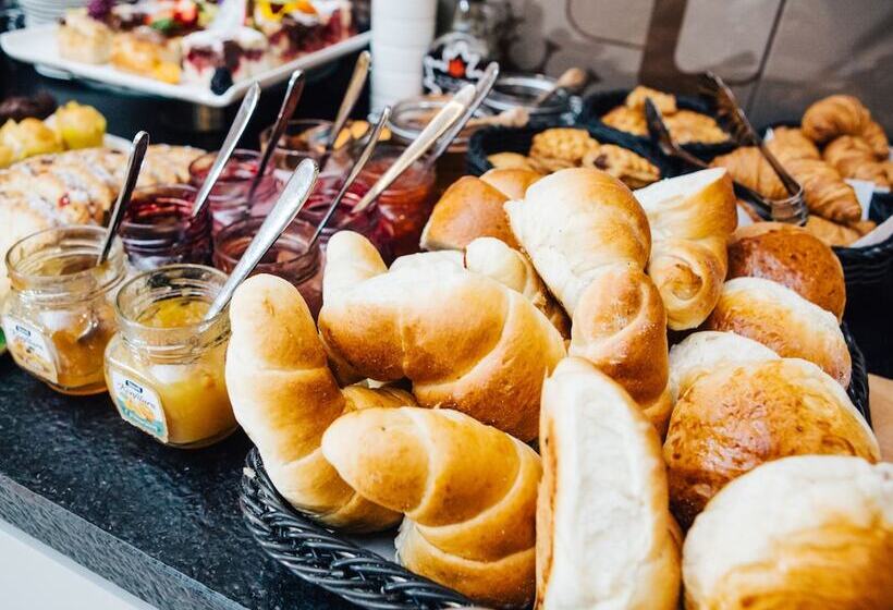 Fotos del hotel Q  Plus Katowice:  14