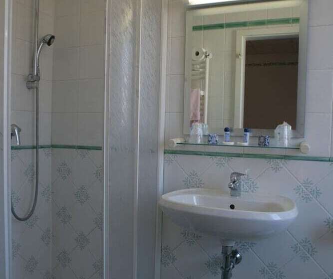 Fotos del hotel Villa Rosa:  15