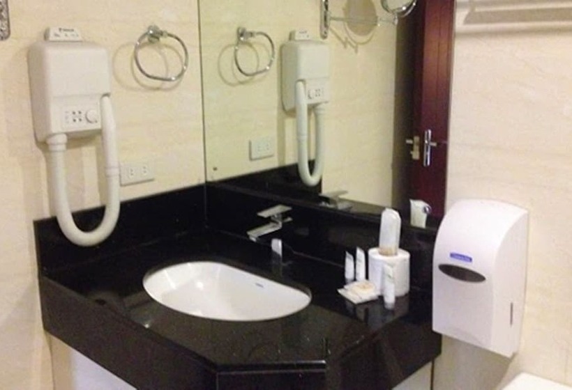 Fotos del hotel Crown Legacy:  7