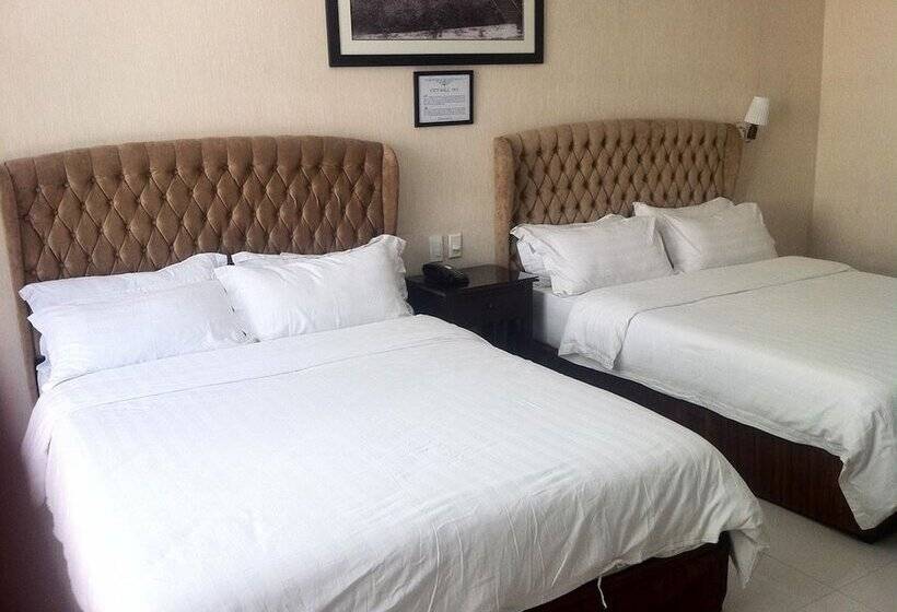 Fotos del hotel Crown Legacy:  17