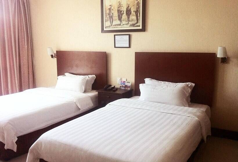 Fotos del hotel Crown Legacy:  16