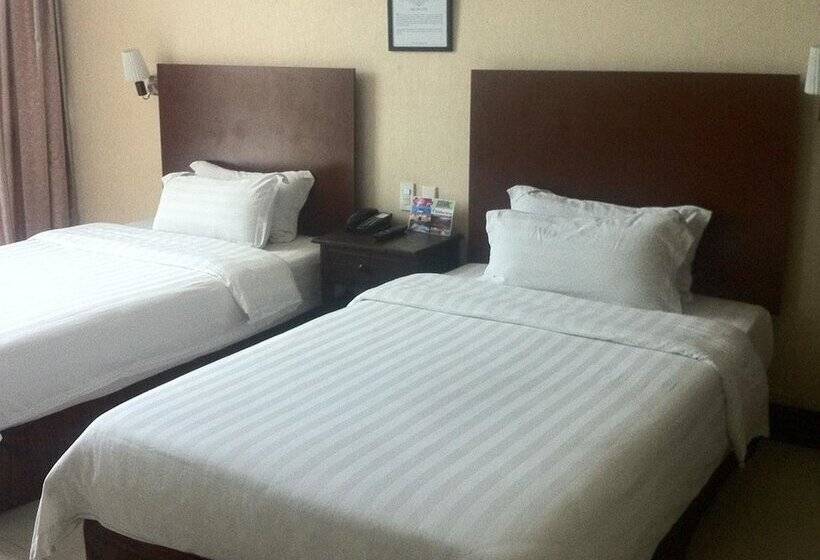 Fotos del hotel Crown Legacy:  15