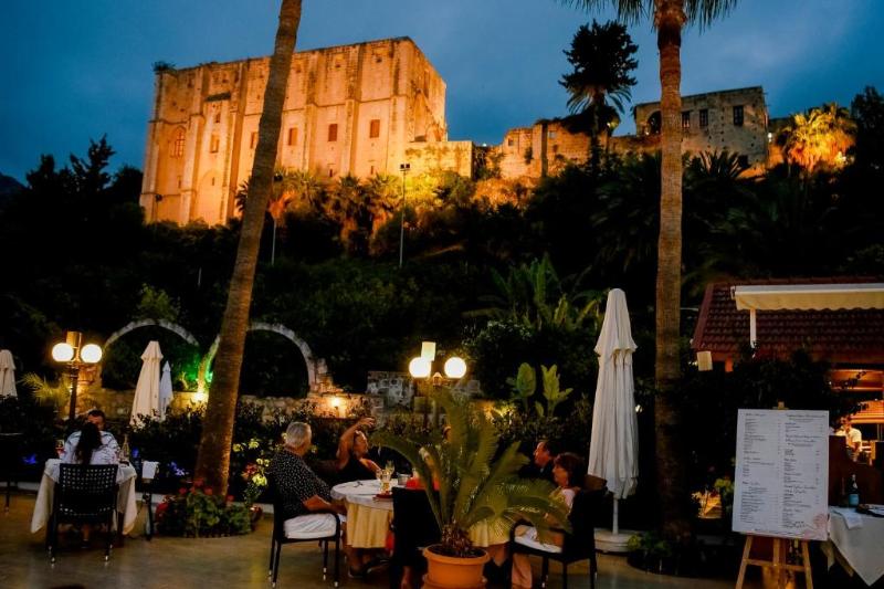 Fotos del hotel Bellapais Gardens:  3