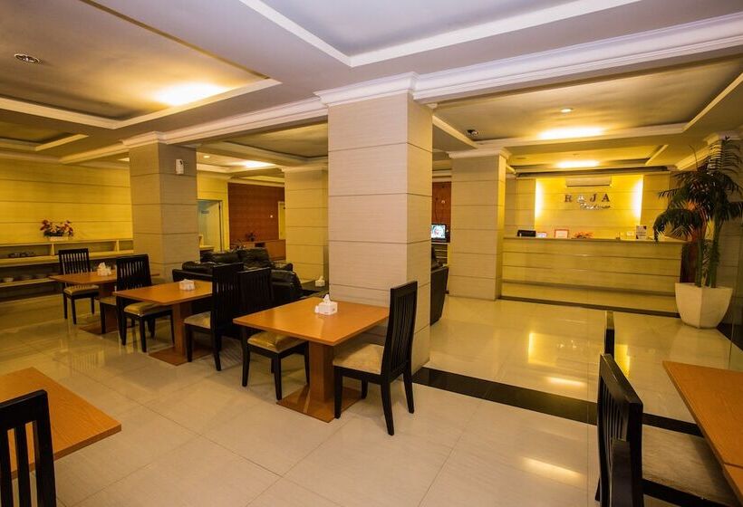 Fotos del hotel Raja Residence:  18