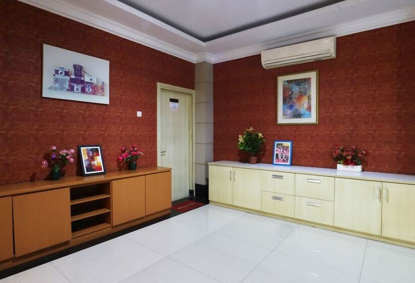 Fotos del hotel Raja Residence:  3