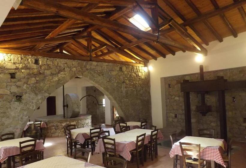 Fotos del hotel Albergo Diffuso Borgo Gallodoro:  3