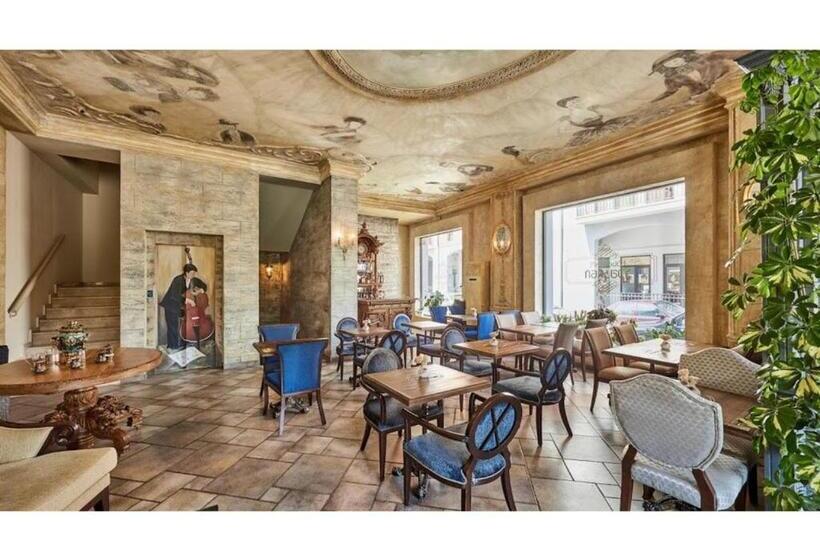 Fotos del hotel Pushkin:  10