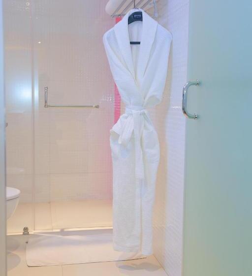 Fotos del hotel Royal Kandyan:  13