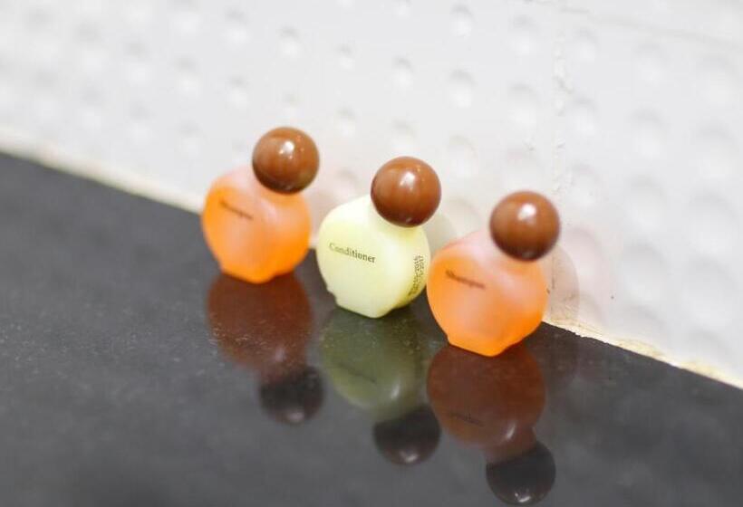 Fotos del hotel Royal Kandyan:  14