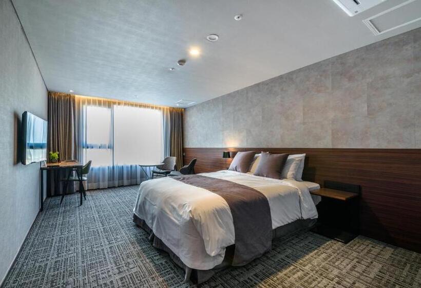 Fotos del hotel With Jeju:  24