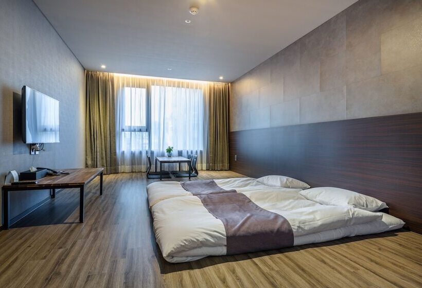 Fotos del hotel With Jeju:  17