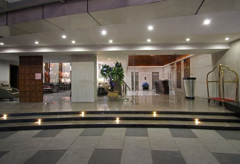 Fotos del hotel Comfotel:  3