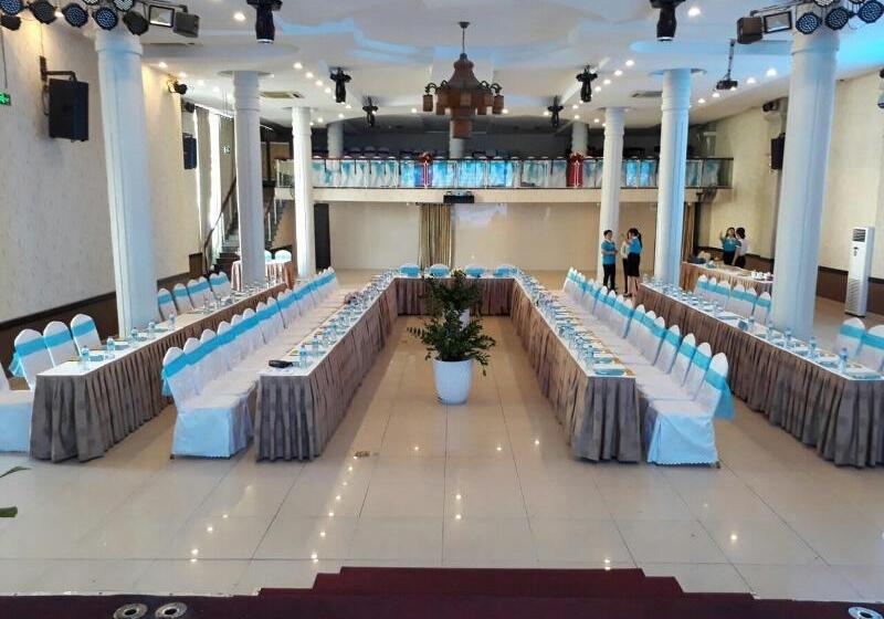 Fotos del hotel Red Palace:  3