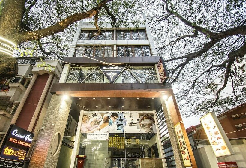 Fotos del hotel Fabhotel Frazer Suites Pulikeshi Nagar:  8