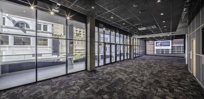 Fotos del hotel Holiday Inn Express Adelaide City Centre, An Ihg:  3
