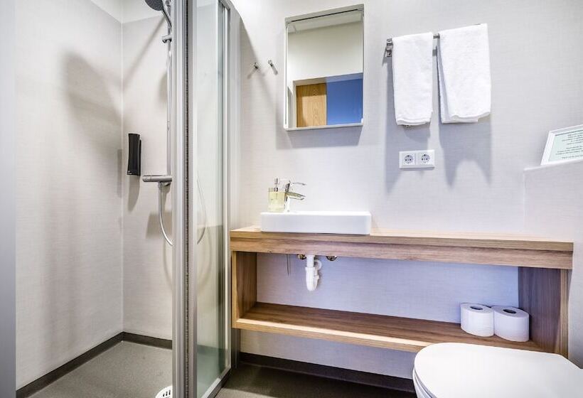 Fotos del hotel Grimur:  5